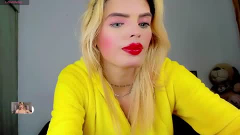 Snapshot of xthesexyboyx chatting on June 23, 2026, 7:39 am Femboy Exotic online show from June 23, 2026, 7:39 am