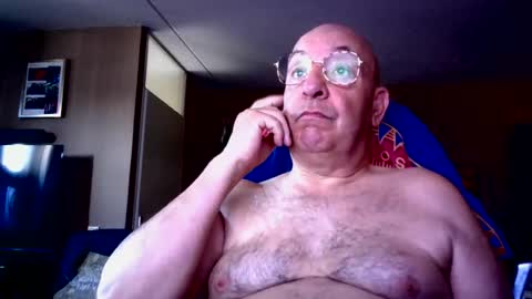 xxlvoorxxl1965 online show from July 4, 2026, 9:04 am