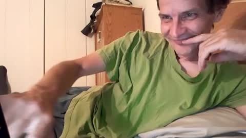 xxfredmtl18xx online show from July 26, 2026, 11:11 pm