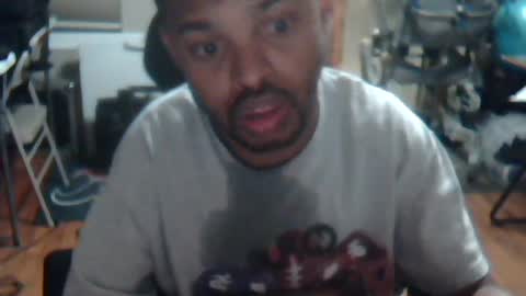 xxxonwheelz online show from July 3, 2026, 3:02 am