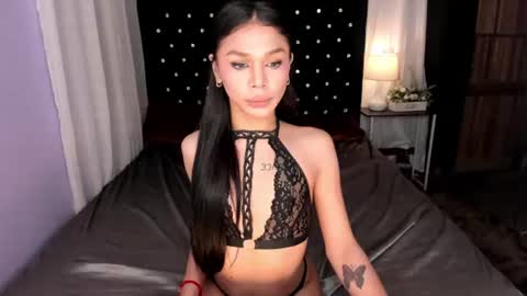 y0unggoddess69xxx online show from June 20, 2026, 6:44 pm
