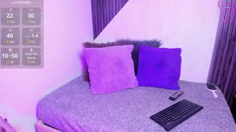 Snapshot of yessica_doll chatting on June 27, 2026, 12:44 pm Yessicsa online show from June 27, 2026, 12:44 pm