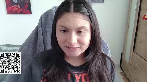 Snapshot of yessica_gomez01 chatting on April 17, 2026, 7:06 pm yessica_gomez01 online show from April 17, 2026, 7:06 pm