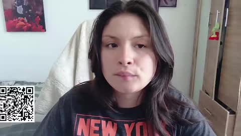 Snapshot of yessica_gomez01 chatting on April 22, 2026, 6:53 pm yessica_gomez01 online show from April 22, 2026, 6:53 pm