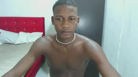 yeycom_hot07 online show from February 16, 2025, 2:53 am