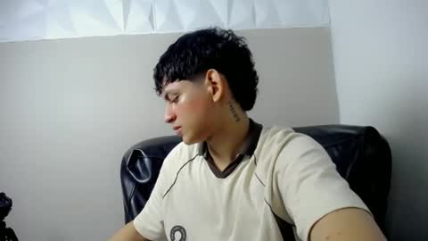 YOSEP online show from May 2, 2026, 3:22 am