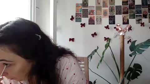Snapshot of you_aurora chatting on July 4, 2026, 4:02 pm Aurora online show from July 4, 2026, 4:02 pm