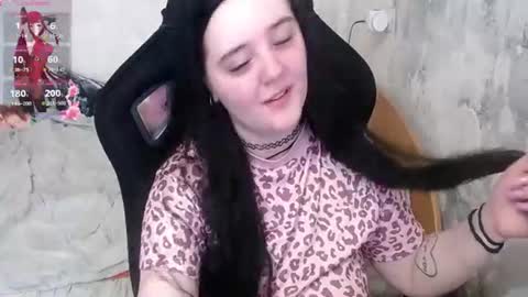 your_8a8y online show from July 19, 2026, 3:05 pm