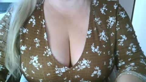 Maria Love online show from July 11, 2026, 7:11 am