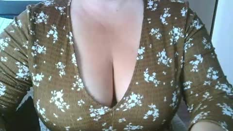 Maria Love online show from July 20, 2026, 8:39 am