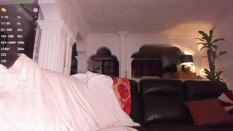 Isabella online show from July 5, 2026, 9:22 pm