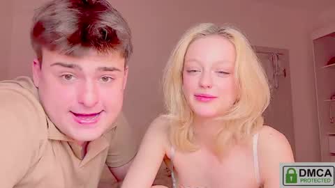 your_molly_mark online show from May 15, 2026, 11:01 pm