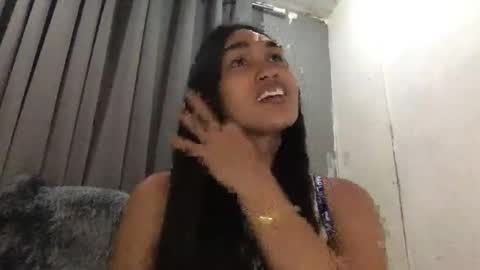 Miss Larah online show from May 14, 2026, 8:54 am