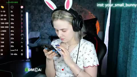 Molly online show from May 8, 2026, 2:17 am