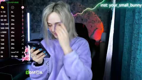 Molly online show from May 16, 2026, 2:41 am