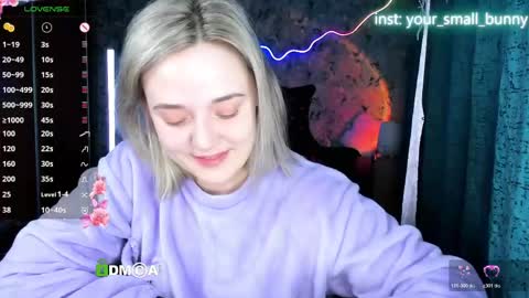Molly online show from May 17, 2026, 2:09 am