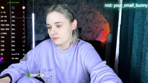 Molly online show from May 19, 2026, 2:07 am