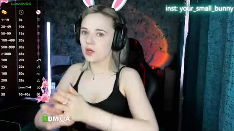 Molly online show from June 5, 2026, 2:18 am