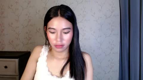 GWENI online show from July 30, 2026, 9:03 pm