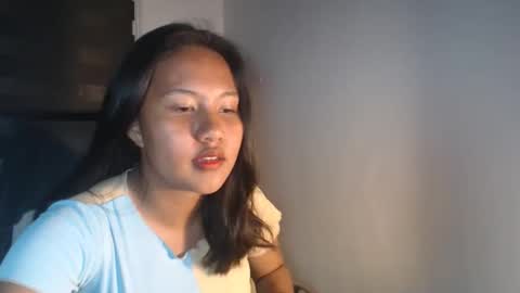 yourlovely_victoria online show from March 2, 2026, 10:55 am