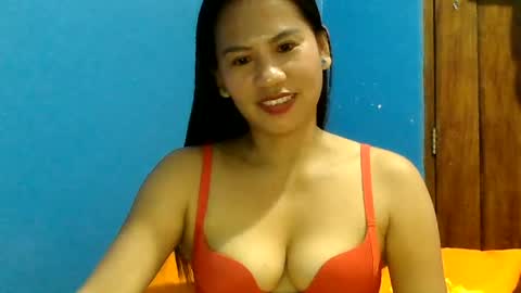 yourmorenagirl69 online show from May 30, 2026, 10:23 am