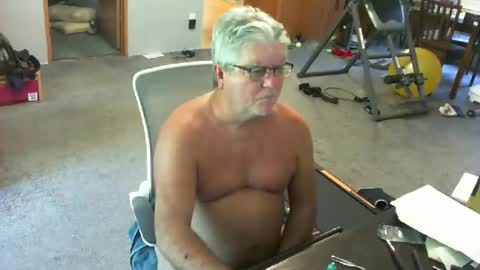 yourpoppi55 online show from June 24, 2026, 7:35 pm