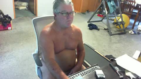 yourpoppi55 online show from June 25, 2026, 11:37 am