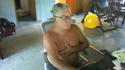yourpoppi55 online show from June 30, 2026, 12:17 pm