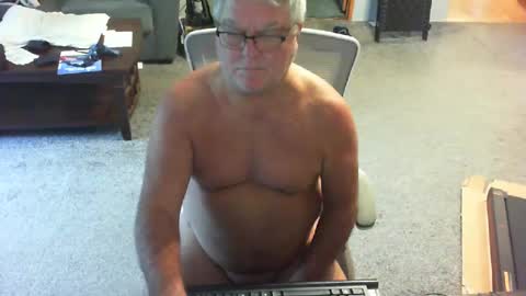 yourpoppi55 online show from July 24, 2026, 12:25 pm