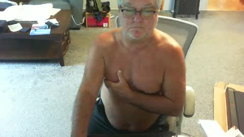 yourpoppi55 online show from August 1, 2026, 12:15 pm