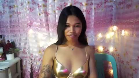 yourqueen_19 online show from August 5, 2026, 12:19 pm