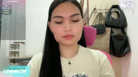 Snapshot of yrdrmgrl_jennie26 chatting on March 11, 2026, 8:26 pm yrdrmgrl_jennie26 online show from March 11, 2026, 8:26 pm