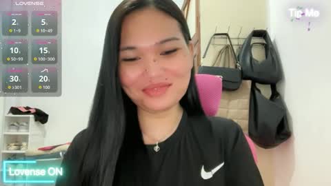 Snapshot of yrdrmgrl_jennie26 chatting on March 17, 2026, 9:18 pm yrdrmgrl_jennie26 online show from March 17, 2026, 9:18 pm