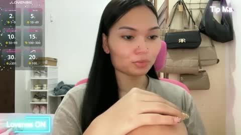 Snapshot of yrdrmgrl_jennie26 chatting on April 1, 2026, 8:04 am yrdrmgrl_jennie26 online show from April 1, 2026, 8:04 am