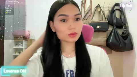 Snapshot of yrdrmgrl_jennie26 chatting on April 7, 2026, 7:03 pm yrdrmgrl_jennie26 online show from April 7, 2026, 7:03 pm