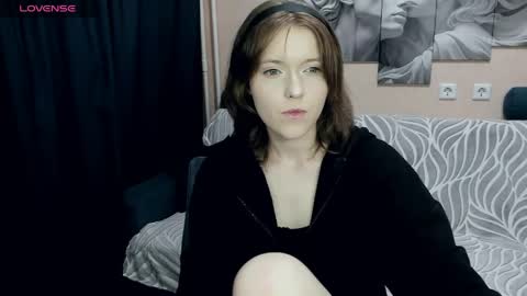 YukiShine online show from April 19, 2026, 11:31 am