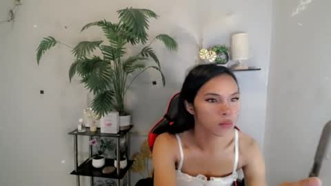 CALL ME YUMLEXX online show from July 7, 2026, 5:10 am