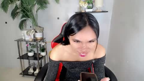 CALL ME YUMLEXX online show from August 1, 2026, 2:00 am