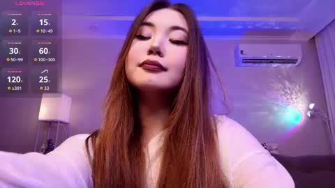Snapshot of yummy_yuna chatting on July 23, 2026, 8:40 pm Yumi online show from July 23, 2026, 8:40 pm