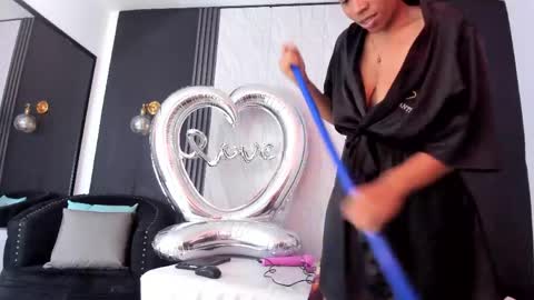Yummyduo online show from May 7, 2026, 3:17 pm