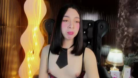 yummyhotkendra online show from July 11, 2026, 4:48 am