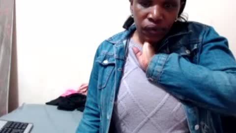 yummytittsxx online show from July 22, 2026, 7:27 pm