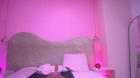 Zoe  online show from July 30, 2026, 3:05 am