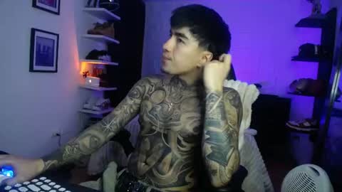 Snapshot of zac_muller1 chatting on July 7, 2026, 7:23 am zac_muller1 online show from July 7, 2026, 7:23 am