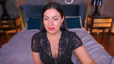Zafiramoonn online show from July 26, 2026, 3:19 pm