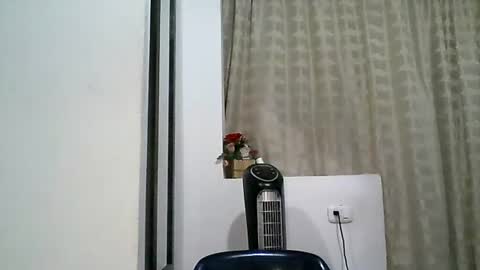 Zafiro online show from June 26, 2026, 2:10 pm