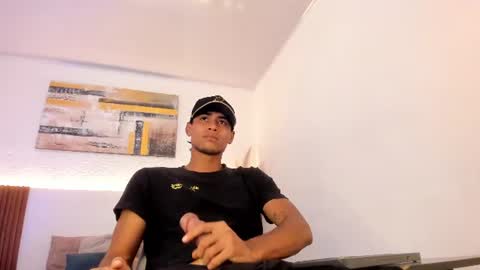 Zander online show from August 4, 2026, 1:03 pm