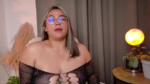 Zara Nova online show from June 23, 2026, 11:03 pm