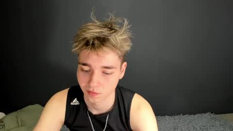 Ethan online show from April 28, 2026, 3:00 am