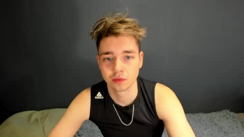Ethan online show from May 3, 2026, 2:28 am